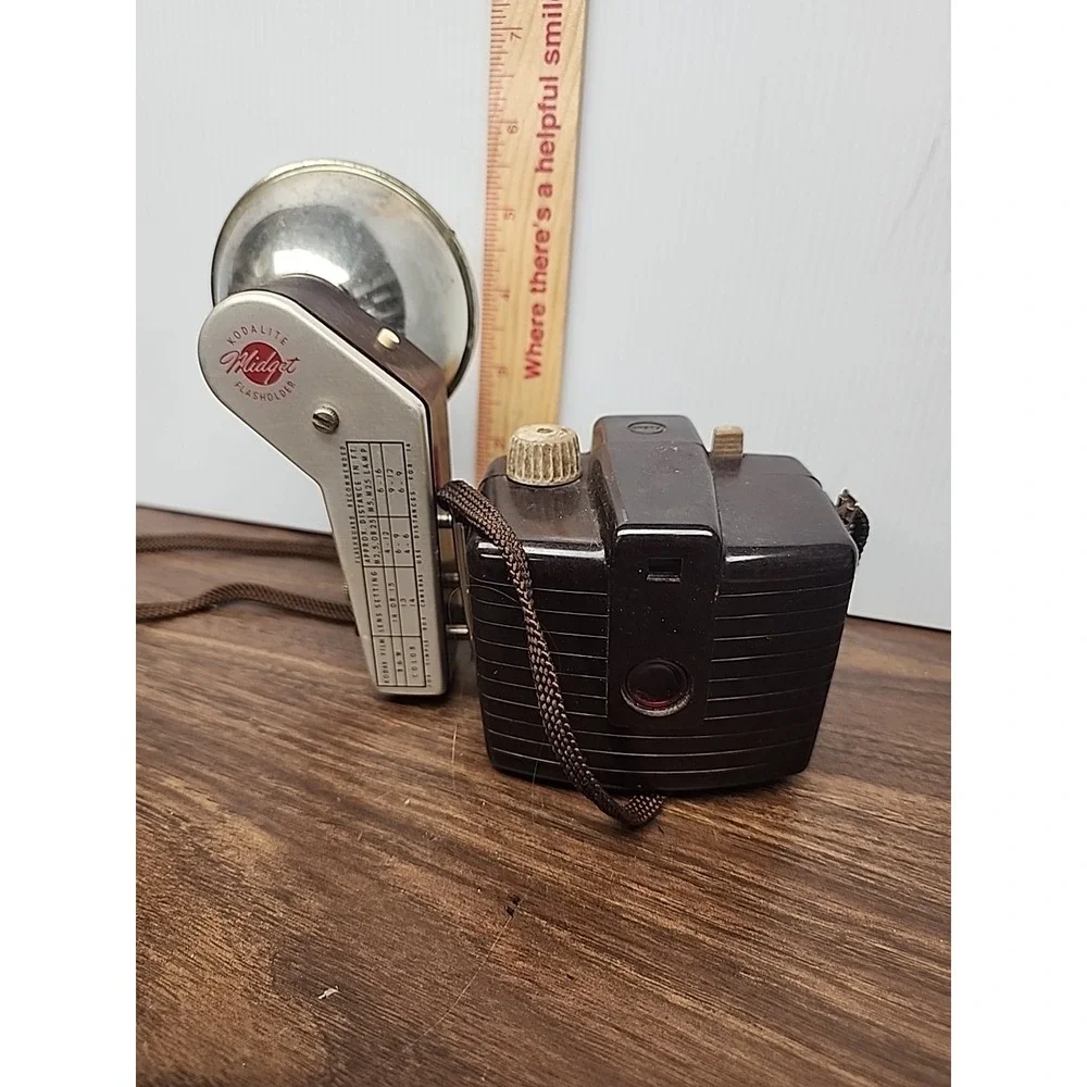 Vintage Kodak Brownie Holiday Flash Camera-NOT TESTED